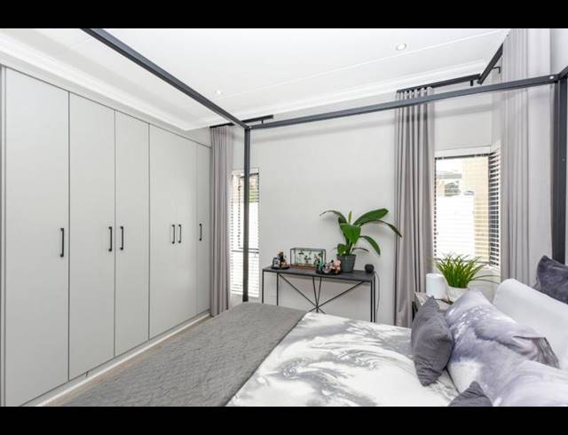 2 BEDROOM PROPERTY TO RENT IN BRYANSTON